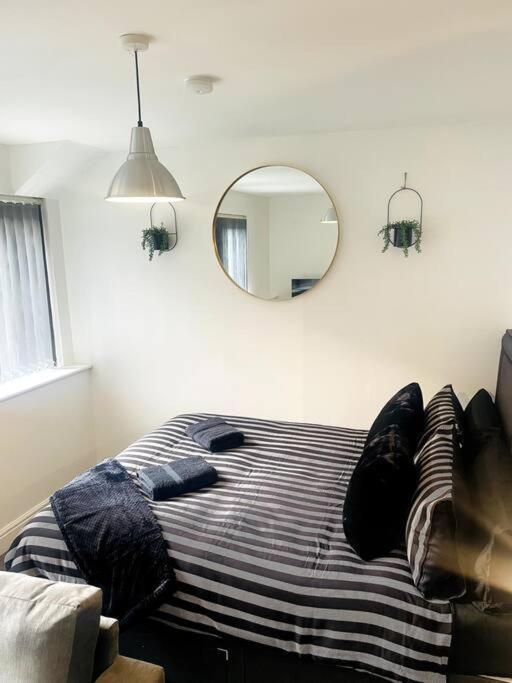 #215 1 Bed Serviced Apartment Derby Dış mekan fotoğraf